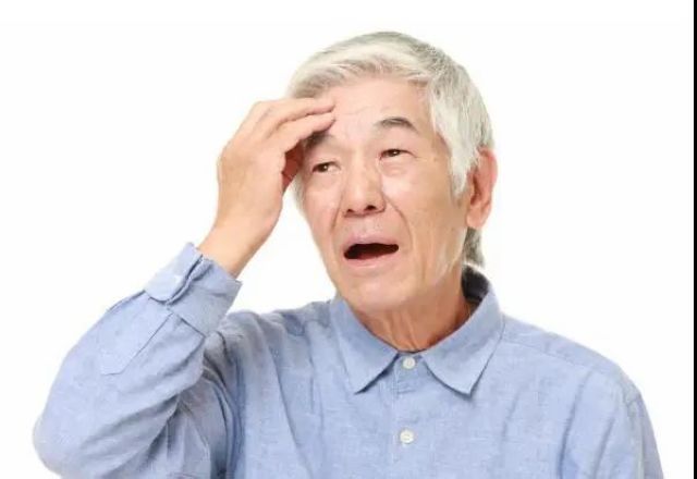 【围观】两爷子误食了“藿香正气水”，中毒了！