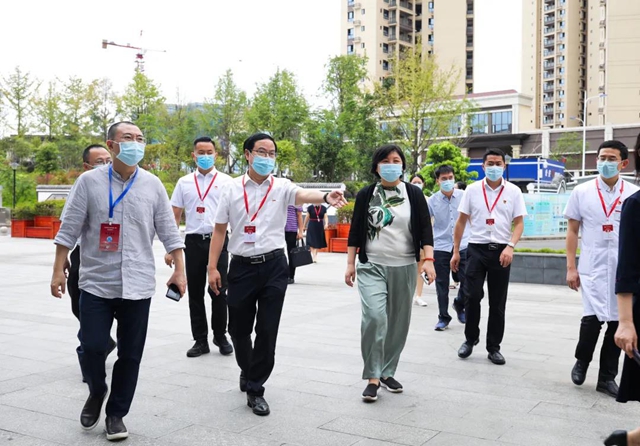 国家级评审组到合江县中医医院开展“创建全国基层中医药工作示范市”评审工作