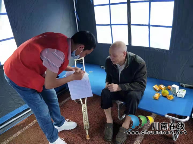 爱心汇聚力量，真情传递温暖！抗震救灾，泸县建筑业企业在行动(图14)