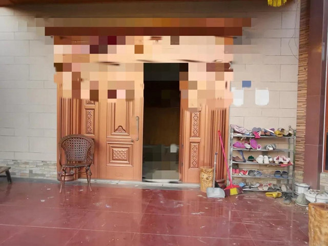 泸州狂盗!偷“5000万”后居然留下微信,再要10万!(图3) 泸州狂盗!偷“5000万”后居然留下微信,再要10万!(图3)