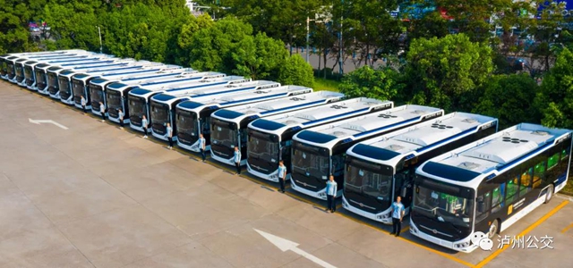 泸州公交集团新投入40辆新能源车，确保市民国庆出行更便捷(图2)