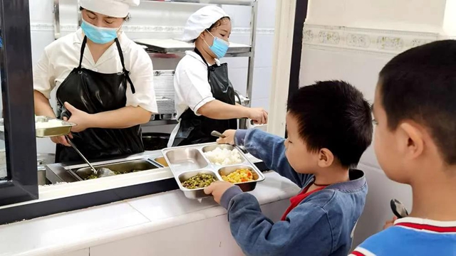 泸州两项改革“后半篇”| 从“有书读”到“读好书”的嬗变(图9) 泸州两项改革“后半篇”| 从“有书读”到“读好书”的嬗变(图9)