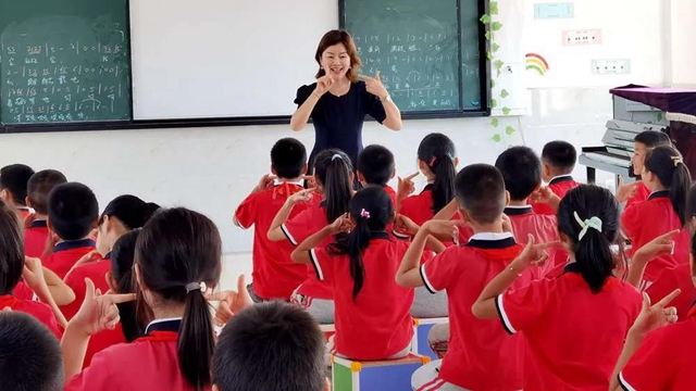 泸州两项改革“后半篇”| 从“有书读”到“读好书”的嬗变(图8) 泸州两项改革“后半篇”| 从“有书读”到“读好书”的嬗变(图8)