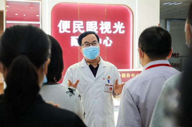 【我为群众办实事】合江县中医医院眼视光配镜中心正式揭牌啦！(图6)