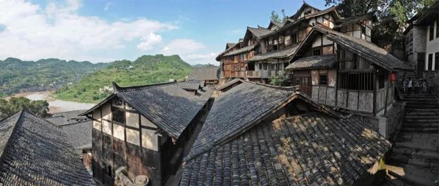 假期去哪？推荐10条经典红色旅游线路(图2)