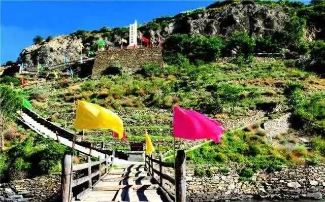 假期去哪？推荐10条经典红色旅游线路(图8)