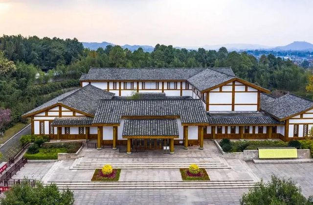 假期去哪？推荐10条经典红色旅游线路(图9)