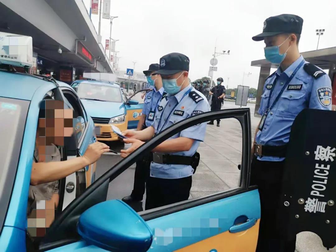 国庆第四日，镜头下的泸州机场公安分局(图12)