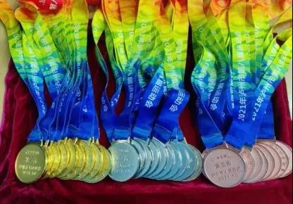 泸州市八运会青少年组、大学生组羽毛球比赛圆满结束