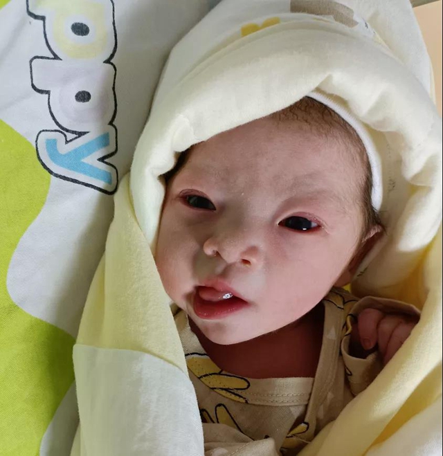 【国庆宝宝】萌翻了！35名小可爱来啦！(图1)