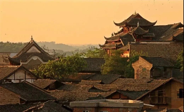 国庆期间泸州21家A级景区接待游客77.47万人次，同比增长23.4%(图9)