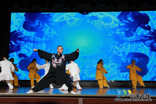 泸州市江阳区民间文艺家协会成立(图15)