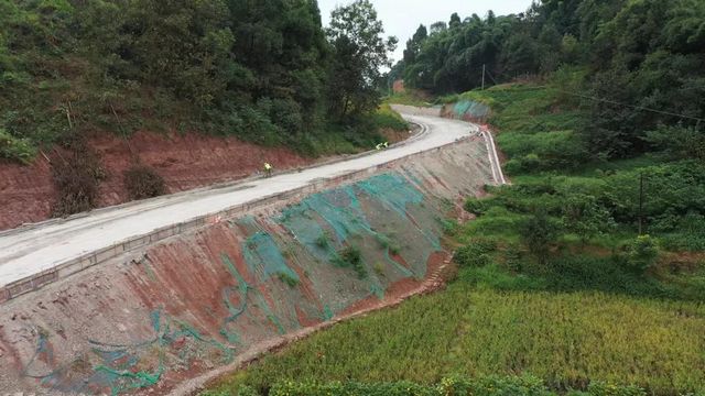 新进展！惠及约10万人，赤水河环线旅游公路建设有序推进(图2)