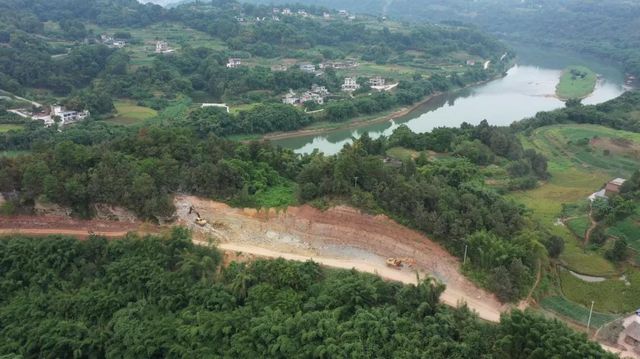 新进展！惠及约10万人，赤水河环线旅游公路建设有序推进(图1)