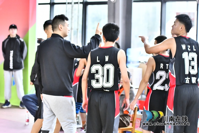“静悄悄”的赛场等你来拼搏！泸州市第七届残疾人运动会聋人篮球比赛开幕(图6)
