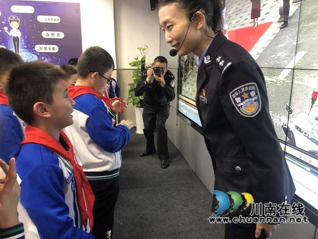 龙马潭区红星街道大驿坝社区：小郭警官开课了！(图2)