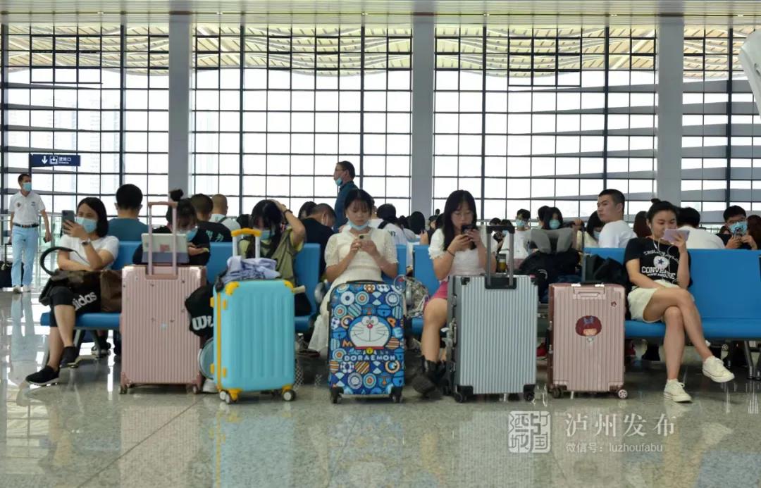 ​10月31日起，泸州至成都将新增两对高峰线列车！(图5)