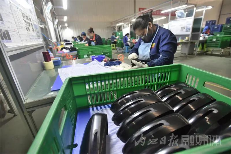 想不到吧！全国1/5的“车耳朵”都是内江造(图4)