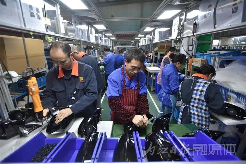 想不到吧！全国1/5的“车耳朵”都是内江造(图5)