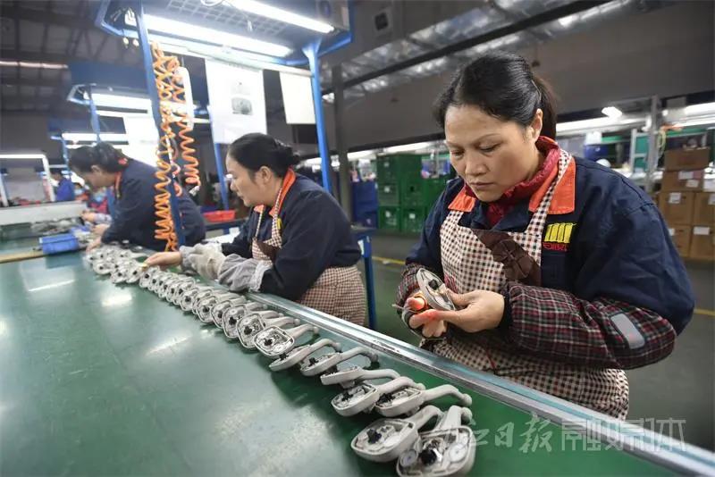 想不到吧！全国1/5的“车耳朵”都是内江造(图7)