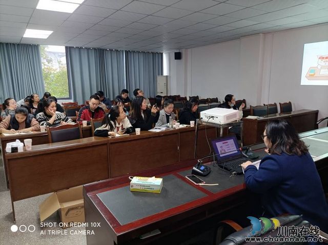 小市街道团工委开展“青年讲堂”学习活动