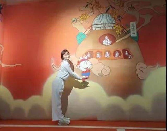 潮 ！龙马潭这个停车场美翻了(图2)