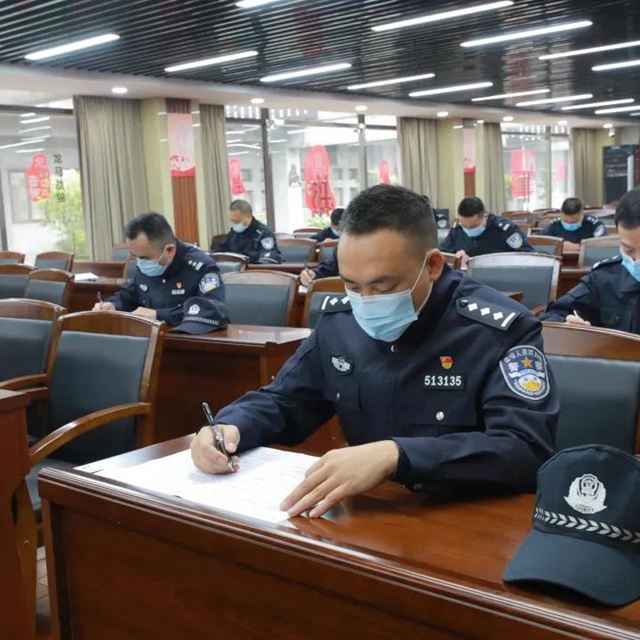 龙马法警实战化训练见实效(图2) 龙马法警实战化训练见实效(图2)