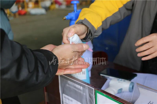 到内江的快递安全吗？记者“消杀”现场直击(图6)