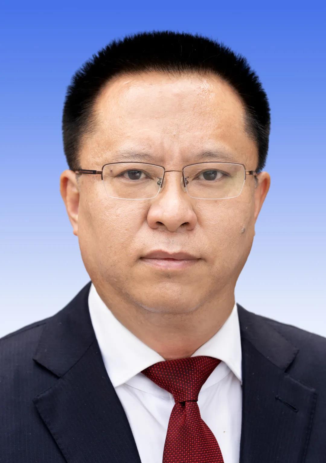 新一届中共泸州市委常委会产生,杨林兴当选市委书记