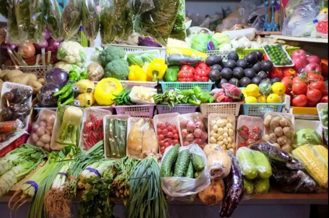 10月泸州猪肉价格同比“腰斩”