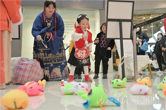穿越千年!上百内江人在这里“梦回汉朝”(图7) 穿越千年!上百内江人在这里“梦回汉朝”(图7)