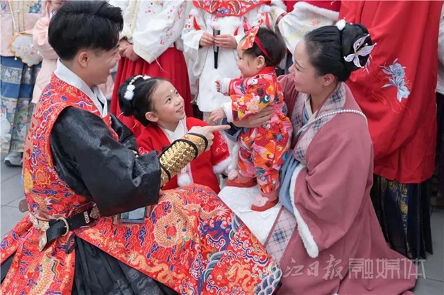 穿越千年!上百内江人在这里“梦回汉朝”(图15) 穿越千年!上百内江人在这里“梦回汉朝”(图15)