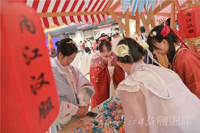 穿越千年!上百内江人在这里“梦回汉朝”(图16) 穿越千年!上百内江人在这里“梦回汉朝”(图16)