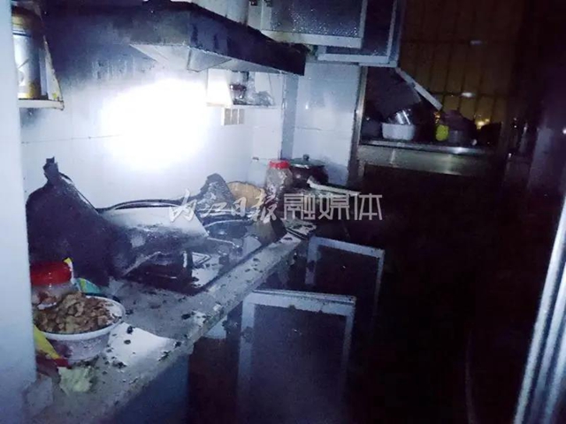 教训！内江这妇女煮香肠“煮”出大事