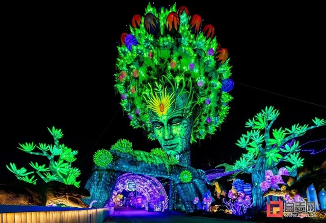 快看！自贡灯会网红灯组《生命之树》搬新家啦！
