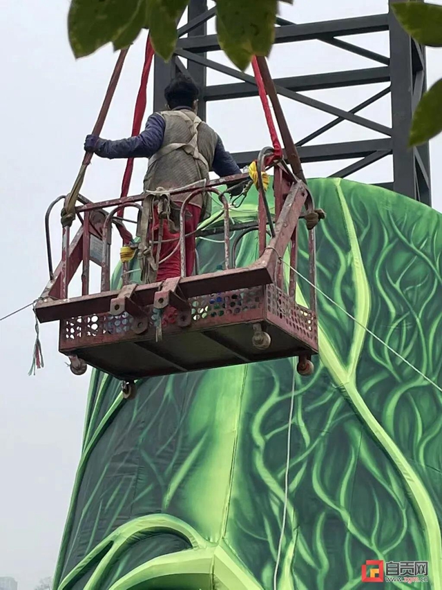 快看！自贡灯会网红灯组《生命之树》搬新家啦！(图6)