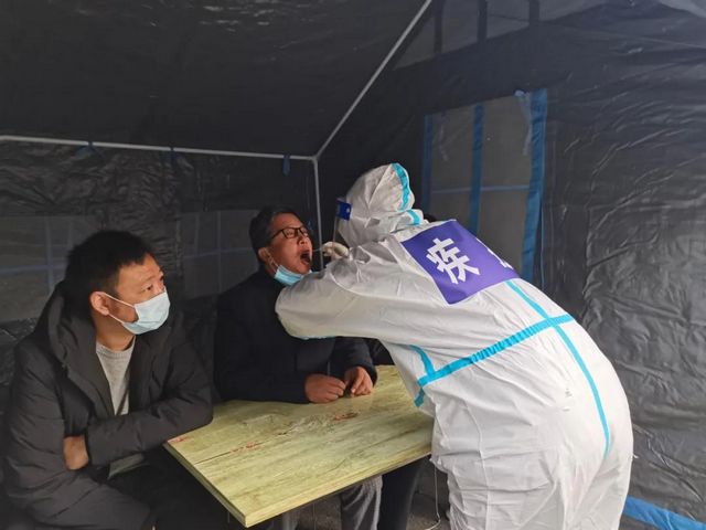 泸州市组织开展进口冷链食品疫情防控应急处置演练活动(图5)