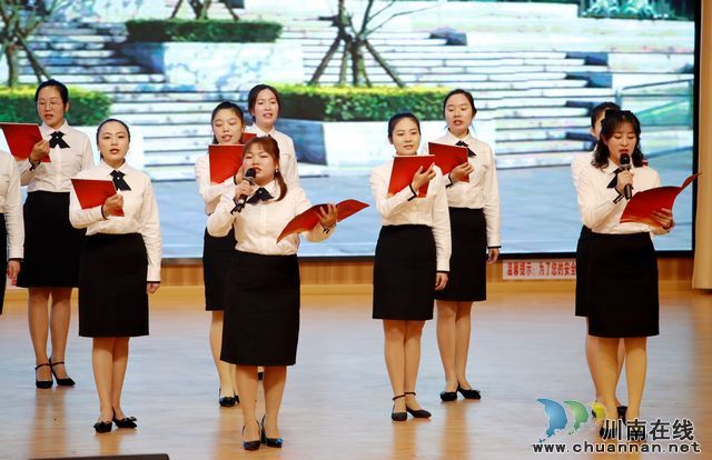 泸州纳溪：7万名志愿者用大爱温暖小城