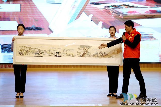 泸州纳溪：7万名志愿者用大爱温暖小城(图3)