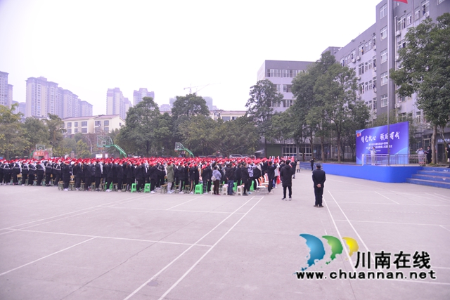 泸县建校举行纪念“12.9运动”86周年活动暨成人礼仪式(图21)