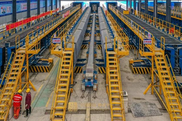 航拍带你看山里的大项目，这条出川新通道建设正酣(图14)