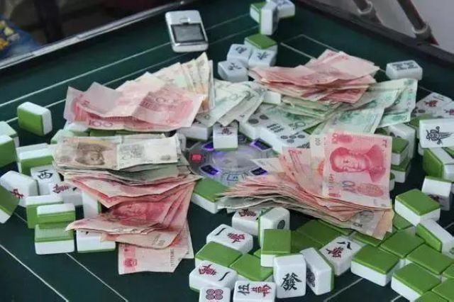 合江:赌博起纠纷请警察撑腰 全部安排!(图3) 合江:赌博起纠纷请警察撑腰 全部安排!(图3)