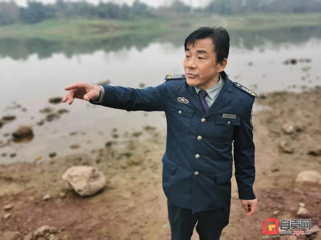 大赞！河水冰冷 富顺三位平凡英雄勇救落水女子(图4)