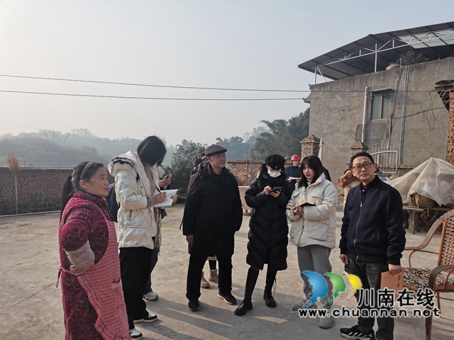 震后一百天  泸县灾民安居梦逐渐变为现实(图3)