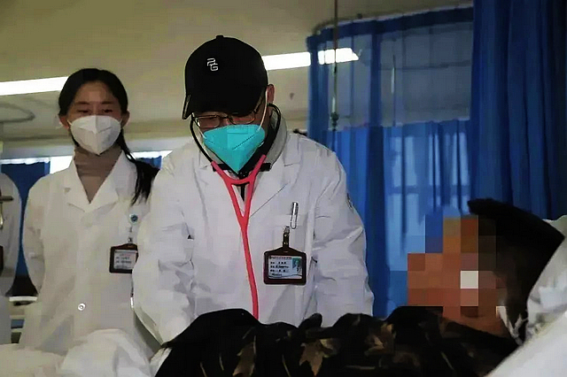 【关注】西南医大中医院:不舍昼夜 为生命护航(图11) nEO_IMG_11.jpg