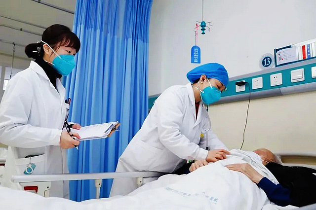 【关注】西南医大中医院:不舍昼夜 为生命护航(图13) nEO_IMG_14.jpg