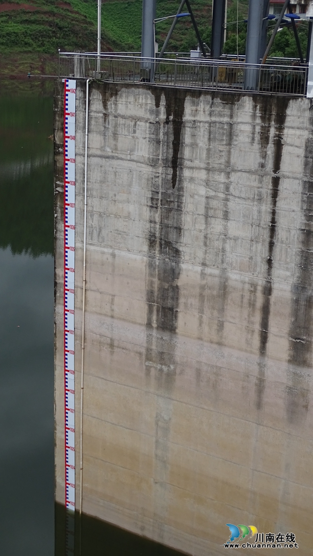 叙永县倒流河水库顺利通过下闸蓄水阶段验收(图3) e755d7bd69663f069971fd832d4f1dd.jpg