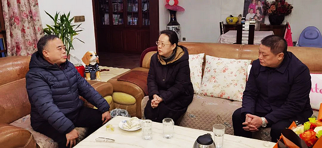 泸州市教育和体育局开展“新春走基层·送温暖”活动